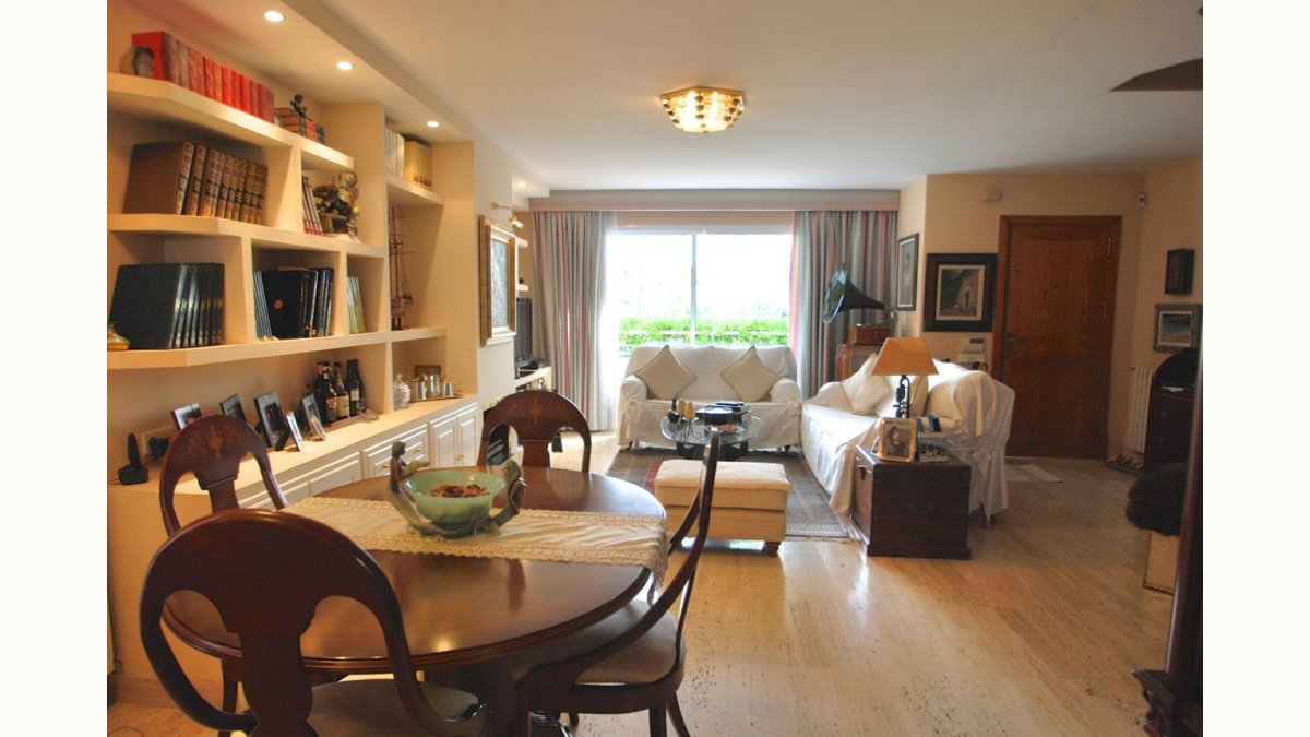Living area: 200 m² Bedrooms: 5  - Townhouse in Palma #12696 - 13