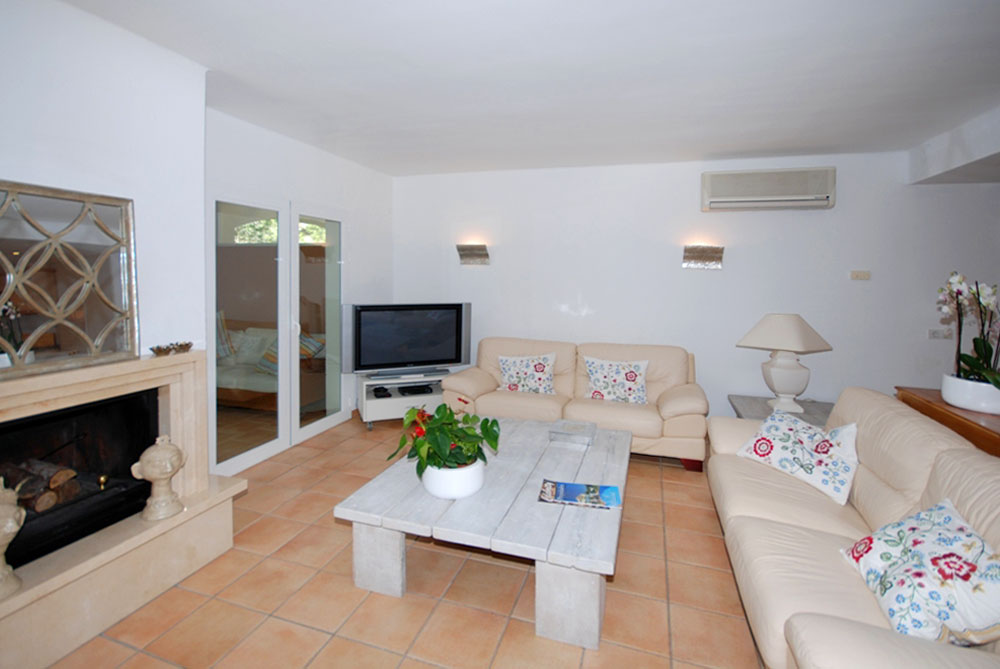 Living area: 200 m² Bedrooms: 4  - Townhouse in Camp de Mar #01707 - 3