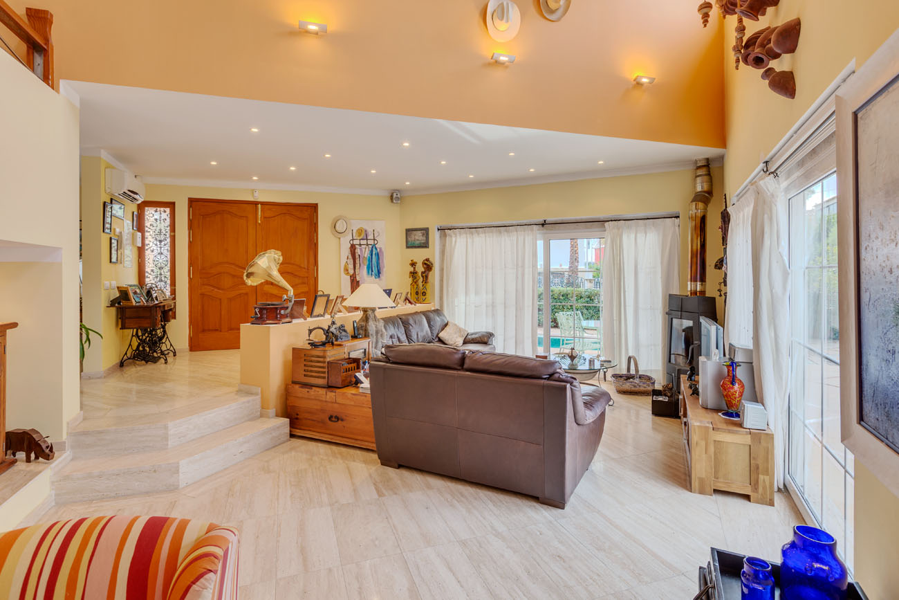 Living area: 265 m² Bedrooms: 4  - Villa in Playa de Palma #12946 - 6