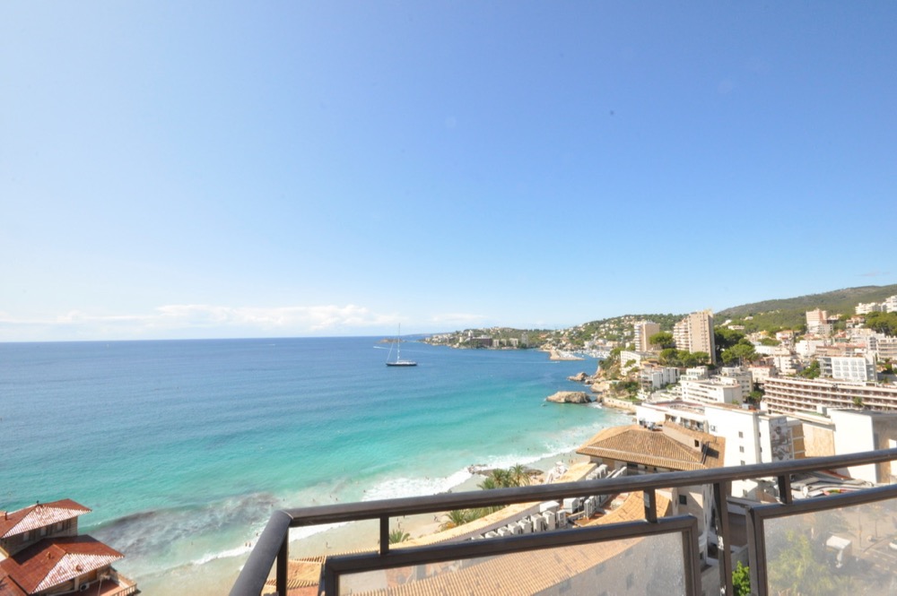 Living area: 190 m² Bedrooms: 4  - Apartment in Cala Mayor #12146 - 9