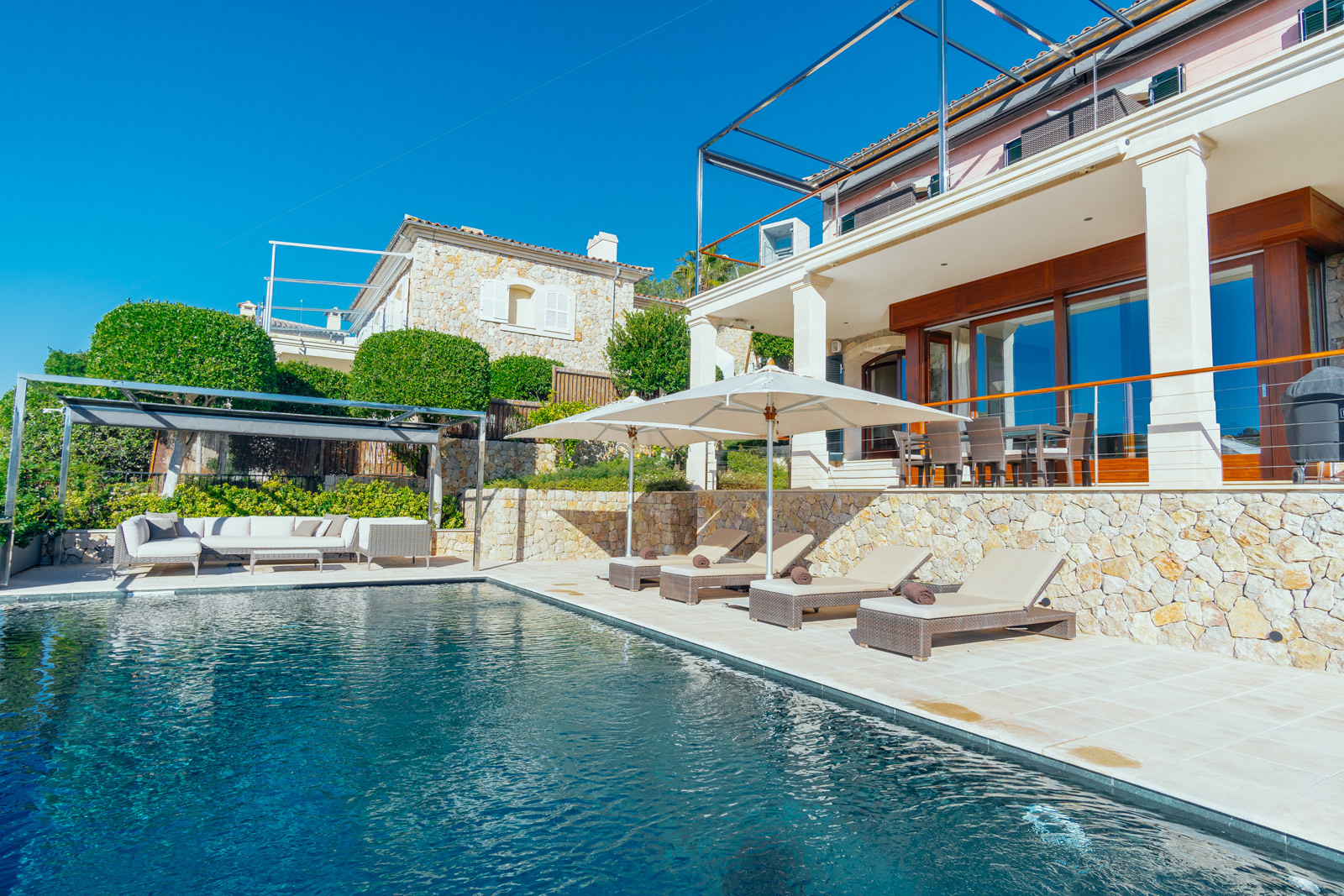 Living area: 240 m² Bedrooms: 4  - Villa in Sol de Mallorca #02244 - 9