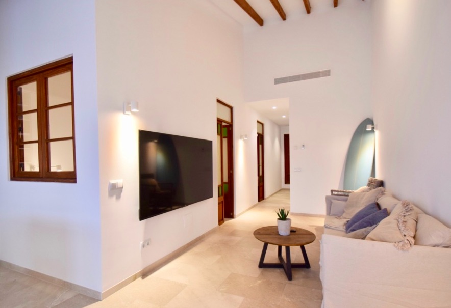 Living area: 80 m² Bedrooms: 2  - Beautiful apartment in Palma, Santa Catalina #2121002 - 3
