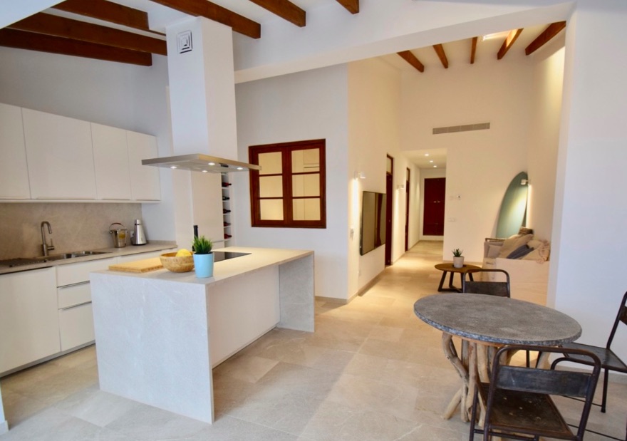 Living area: 80 m² Bedrooms: 2  - Beautiful apartment in Palma, Santa Catalina #2121002 - 6