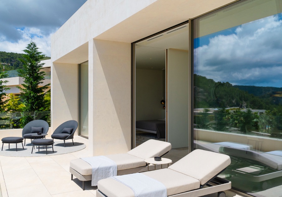 Living area: 1,235 m² Bedrooms: 6  - Amazing villa in Son Vida #2121018 - 11