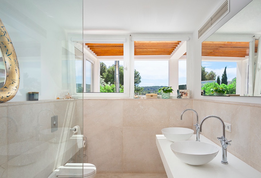 Living area: 450 m² Bedrooms: 4  - Elegant villa in Sol de Mallorca #2021020 - 12