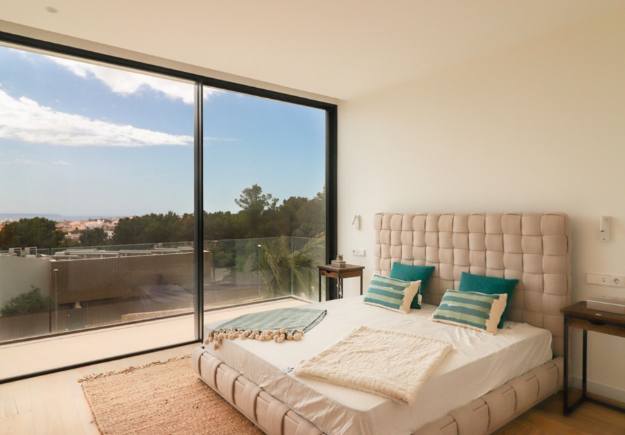 Living area: 490 m² Bedrooms: 5  - Modern villa in Son Vida #2121030 - 1