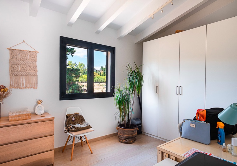 Living area: 1,091 m² Bedrooms: 9  - Beautiful finca Establiments #2121038 - 19