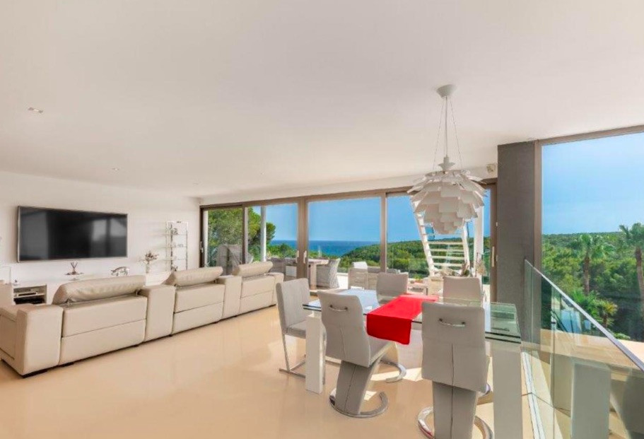 Living area: 518 m² Bedrooms: 3  - Modern villa with sea view in Cala Vinyes #2021092 - 4