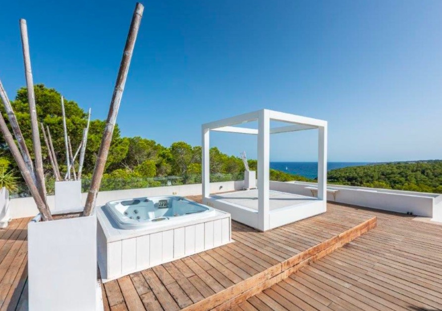 Living area: 518 m² Bedrooms: 3  - Modern villa with sea view in Cala Vinyes #2021092 - 7