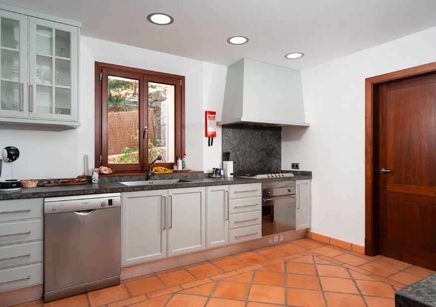 Living area: 336 m² Bedrooms: 4  - Fantastic house in Cala Deia #2091005 - 6