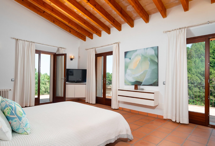 Living area: 336 m² Bedrooms: 4  - Fantastic house in Cala Deia #2091005 - 8