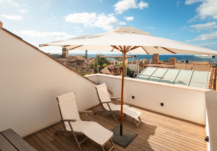 Living area: 266 m² Bedrooms: 3  - Penthouse with roof terrace in Old Town, Palma #2121106 - 2