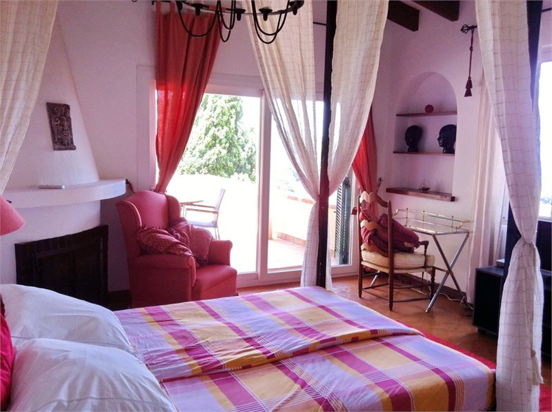 Boyta: 350 m² Sovrum: 4  - Villa i Deia #08683 - 10