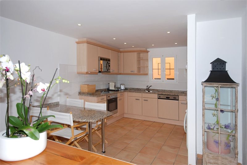 Boyta: 200 m² Sovrum: 4  - Townhouse i Camp de Mar #01707 - 5