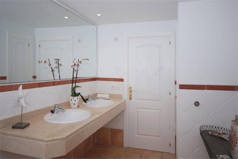 Boyta: 200 m² Sovrum: 4  - Townhouse i Camp de Mar #01707 - 10