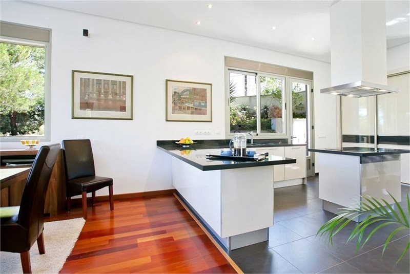 Boyta: 350 m² Sovrum: 6  - Villa i Sol de Mallorca/Cala Vinyes #02756 - 5