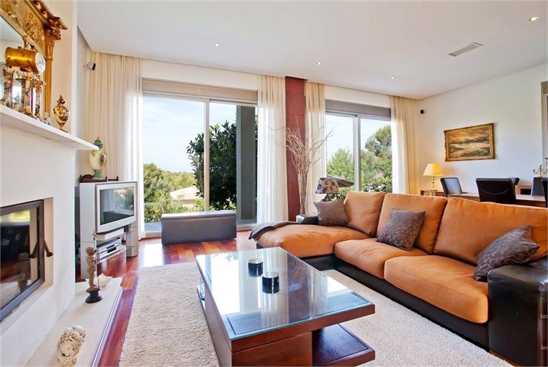 Boyta: 350 m² Sovrum: 6  - Villa i Sol de Mallorca/Cala Vinyes #02756 - 3