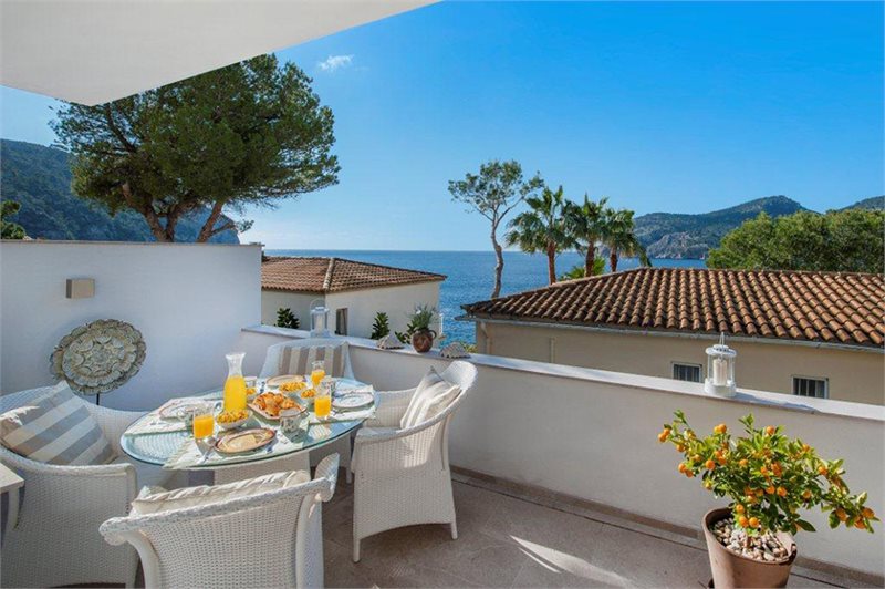 Boyta: 150 m² Sovrum: 3  - Hus i Camp de Mar #01921 - 2