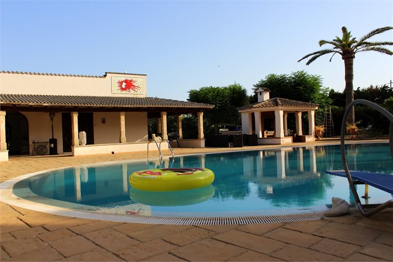 Boyta: 940 m² Sovrum: 6  - Finca i Establiments #12179 - 6