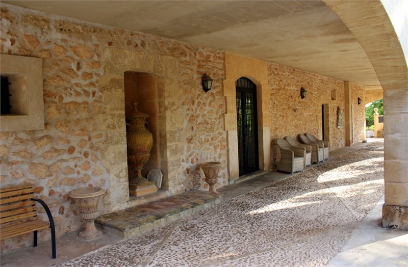 Boyta: 940 m² Sovrum: 6  - Finca i Establiments #12179 - 10