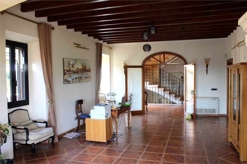 Boyta: 940 m² Sovrum: 6  - Finca i Establiments #12179 - 17