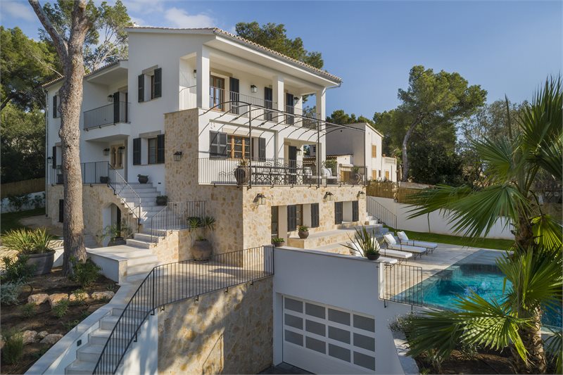 Boyta: 400 m² Sovrum: 6  - Villa i Bendinat #02215 - 2