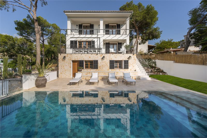 Boyta: 400 m² Sovrum: 6  - Villa i Bendinat #02215 - 3