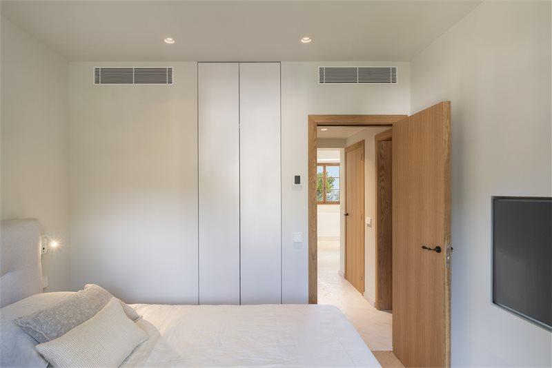 Boyta: 400 m² Sovrum: 6  - Villa i Bendinat #02215 - 25