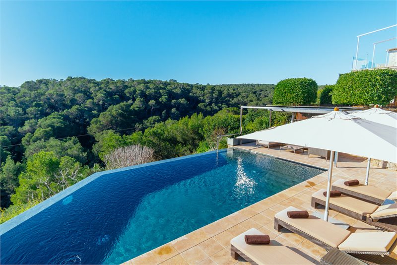 Boyta: 240 m² Sovrum: 4  - Villa i Sol de Mallorca #02244 - 11
