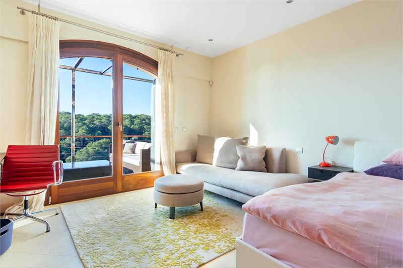 Boyta: 240 m² Sovrum: 4  - Villa i Sol de Mallorca #02244 - 17