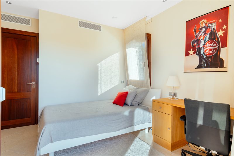 Boyta: 240 m² Sovrum: 4  - Villa i Sol de Mallorca #02244 - 18
