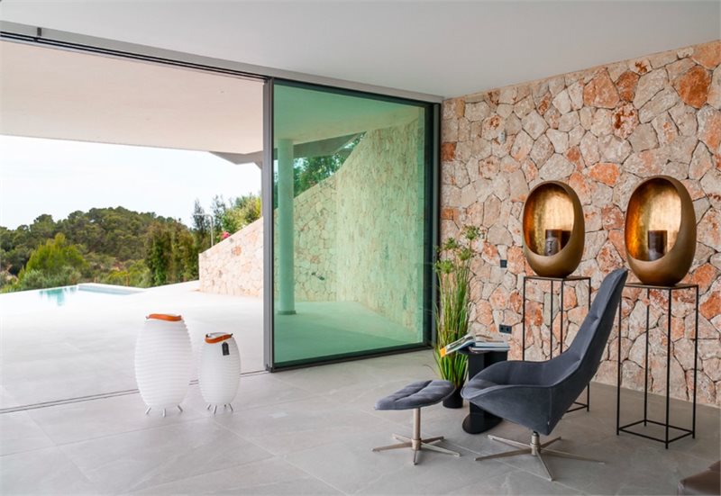 Boyta: 720 m² Sovrum: 5  - Fantastisk villa i Costa del la Calma #2021012 - 3