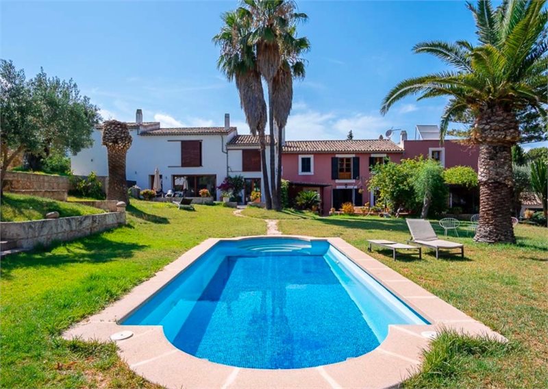 Living area: 1,091 m² Bedrooms: 9  - Beautiful finca Establiments #2121038 - 2