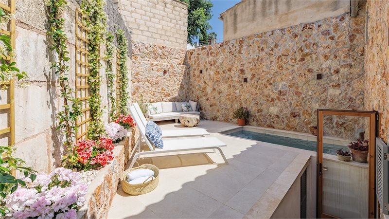 Living area: 140 m² Bedrooms: 3  - Charming stone house in Pollensa #2231067 - 1