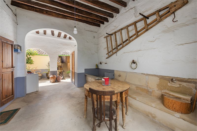 Living area: 575 m² Bedrooms: 8  - Palatial town house in Pollensa #2231068 - 2