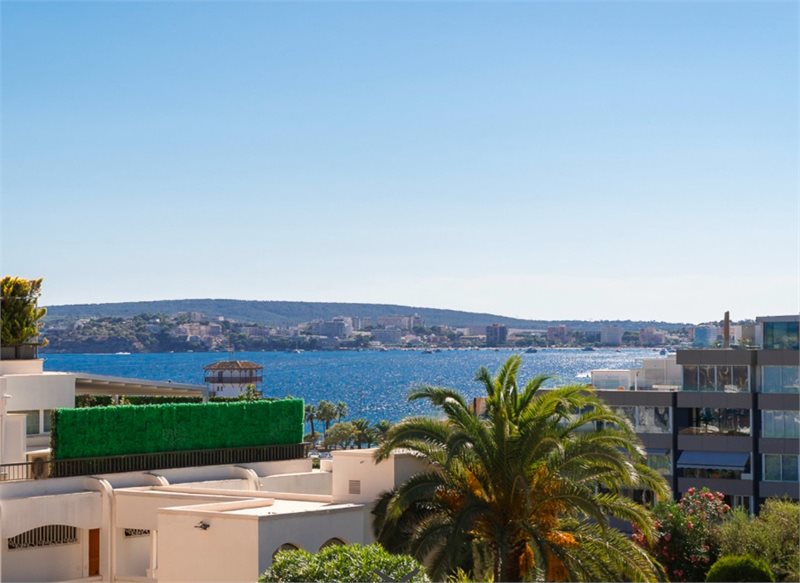 Living area: 75 m² Bedrooms: 2  - Apartment with sea view in Portal Nous #2021075 - 1