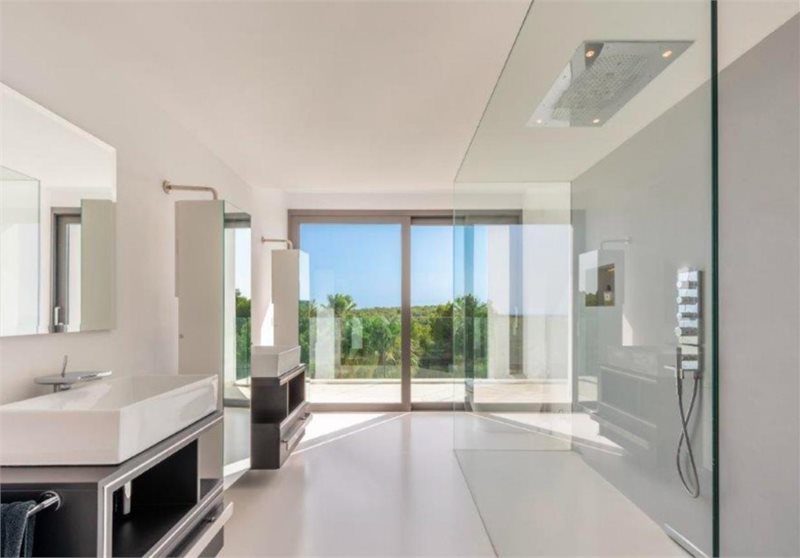 Living area: 518 m² Bedrooms: 3  - Modern villa with sea view in Cala Vinyes #2021092 - 9
