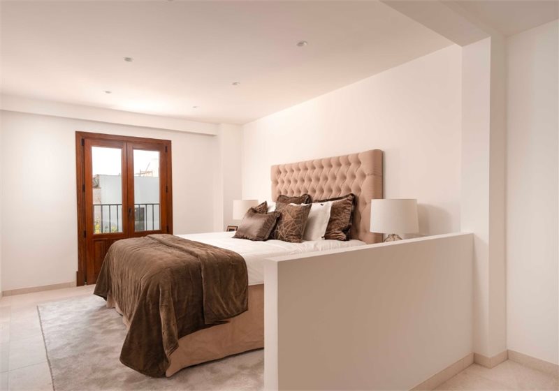 Boyta: 218 m² Sovrum: 3  - Townhouse med trädgård och pool i Son Espanyolet, Palma #2121105 - 8