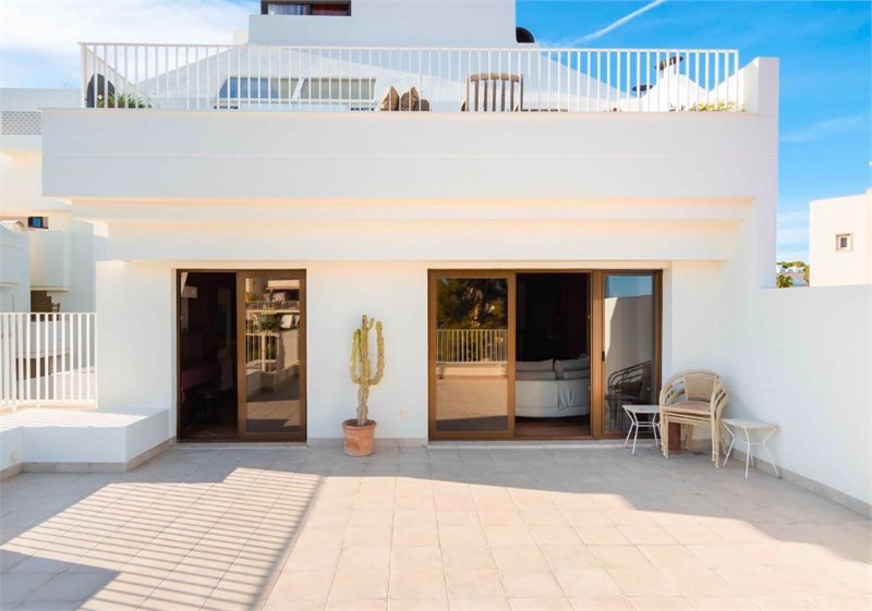 Living area: 247 m² Bedrooms: 4  - Bright apartment in Plaza Gomila, Palma #2121110 - 1