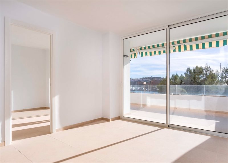 Living area: 80 m² Bedrooms: 2  - Charming apartment with sea view in Port Adriano #2121116 - 5