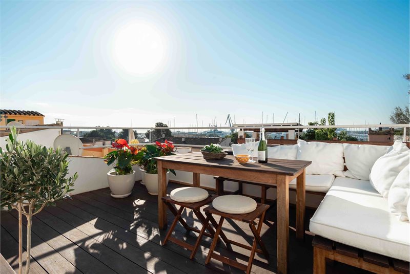 Boyta: 100 m² Sovrum: 2  - Charmigt townhouse med takterrass i Santa  Catalina, Palma #1121150 - 15