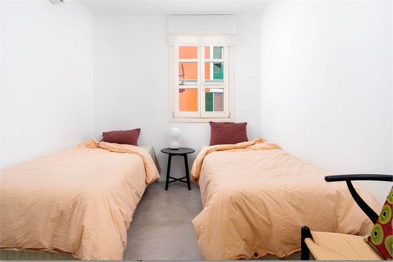Living area: 96 m² Bedrooms: 2  - Charming ,bright apartment with Large Terrace in Santa Catalina, Palma #2121155 - 3