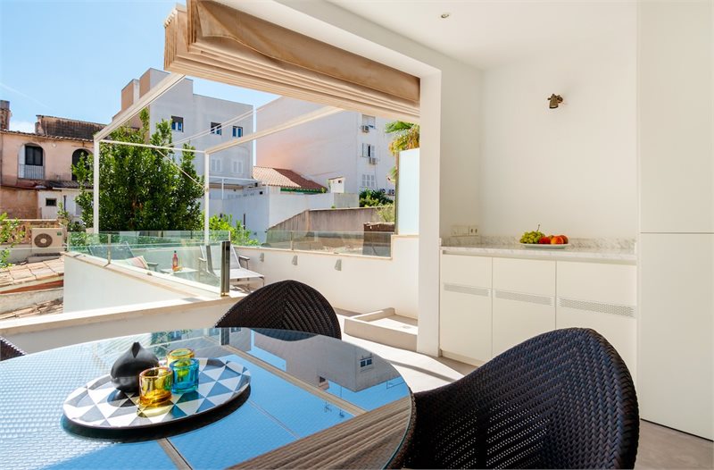 Living area: 96 m² Bedrooms: 2  - Charming ,bright apartment with Large Terrace in Santa Catalina, Palma #2121155 - 1