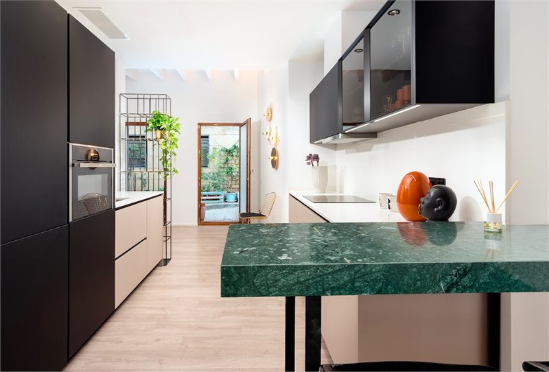 Living area: 170 m² Bedrooms: 2  - Fantastic townhouse with patio and roof terrace in Santa Catalina, Palma #2121156 - 11