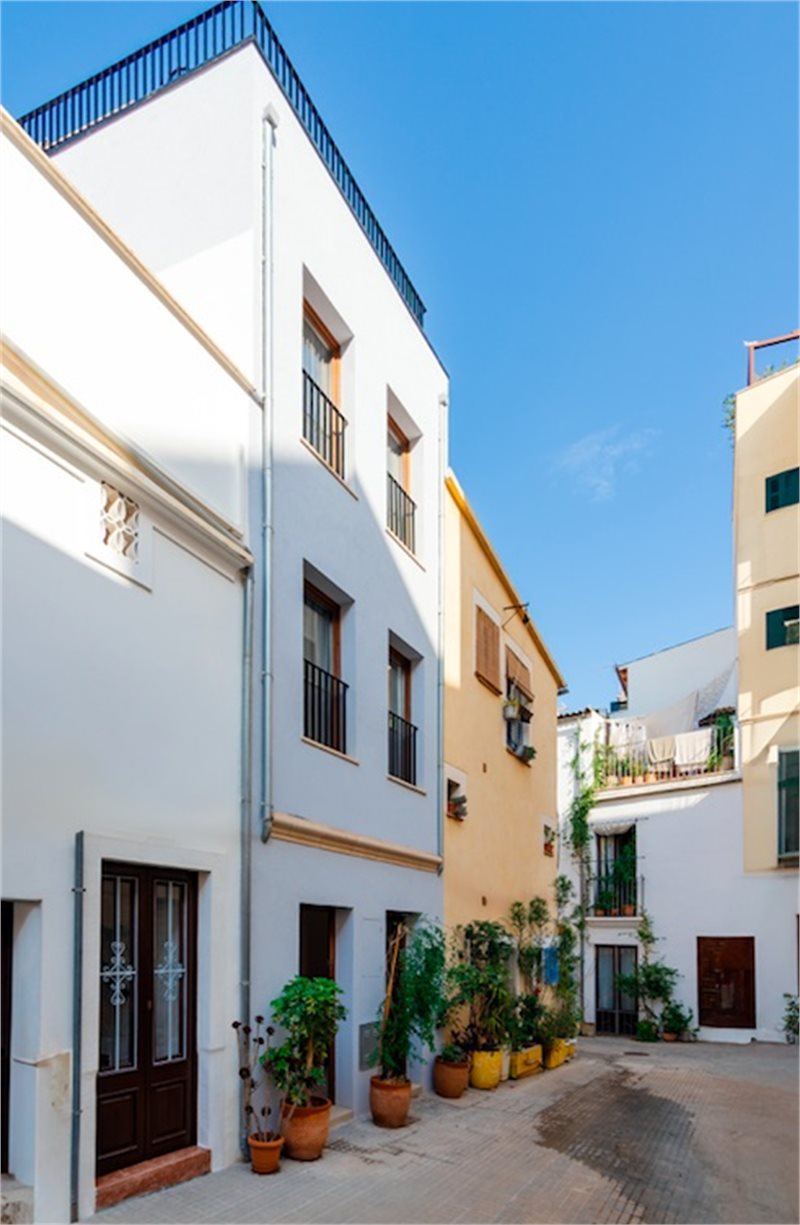 Living area: 170 m² Bedrooms: 2  - Fantastic townhouse with patio and roof terrace in Santa Catalina, Palma #2121156 - 12