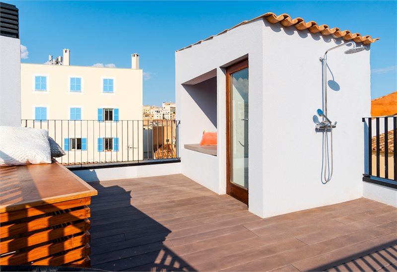 Living area: 170 m² Bedrooms: 2  - Fantastic townhouse with patio and roof terrace in Santa Catalina, Palma #2121156 - 14