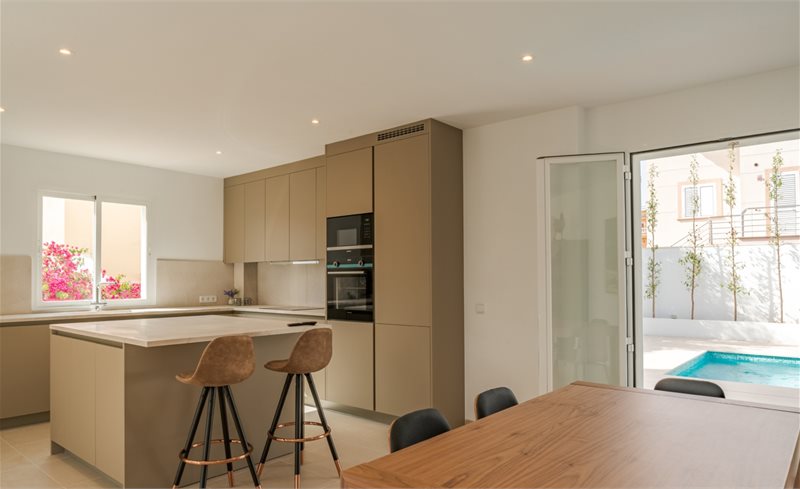 Boyta: 182 m² Sovrum: 3  - Modernt hus med pool och garage i Porta Colom #2511158 - 3