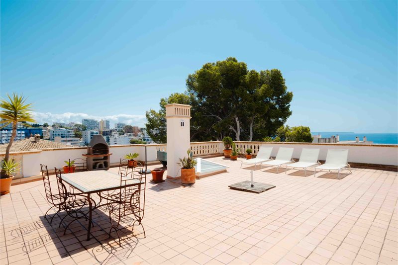 Bedrooms: 4  - Beautiful penthouse with roof terrace and seaview in Cala Mayor, Palma #2121166 - 14