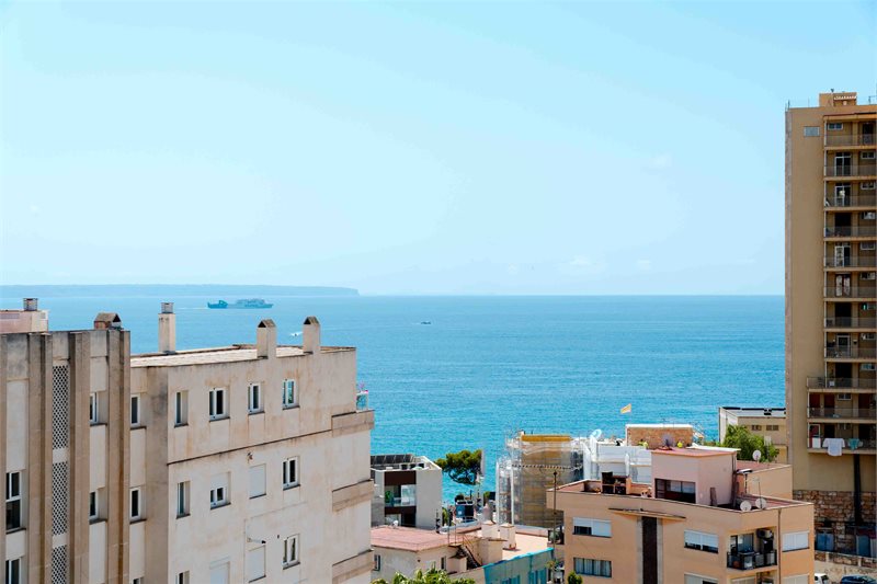 Bedrooms: 4  - Beautiful penthouse with roof terrace and seaview in Cala Mayor, Palma #2121166 - 17