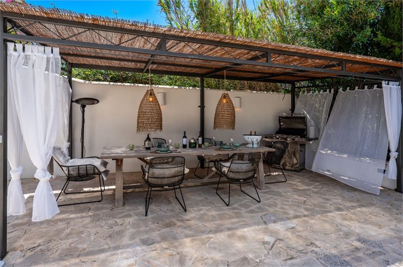 Living area: 214 m² Bedrooms: 3  - Fantastic semi-detached villa with sea views and rental license in Porto Colom #2511168 - 12